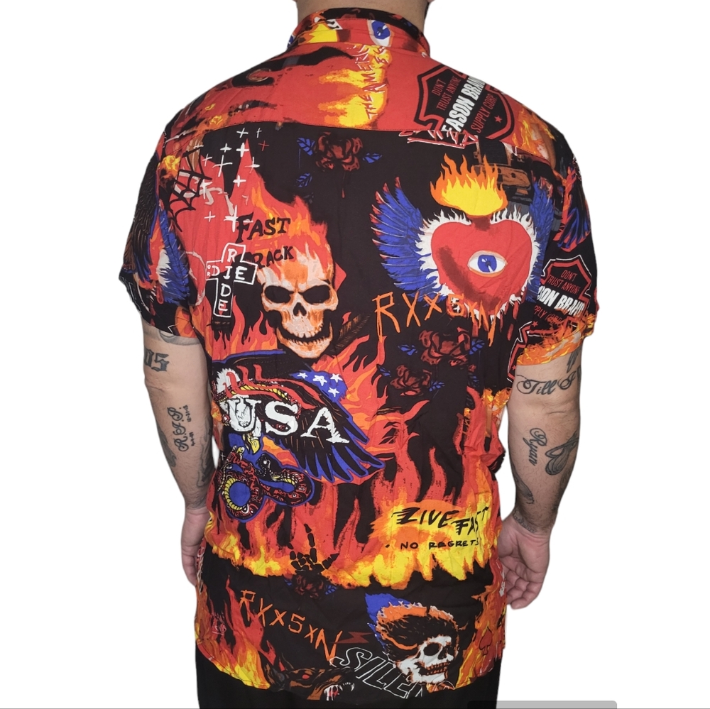 Flames Skull Graffiti Button Up shirt - Picture 4 of 7